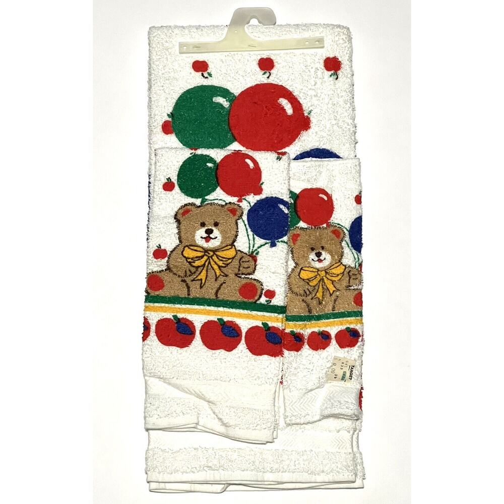 Vintage Childrens Kids Bath Towel Set Balloons Bear Apples Bathroom NWT 3pcs